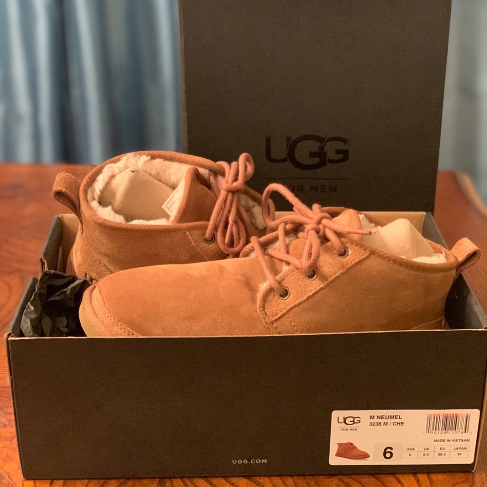 UGG Men size 6 USA. Tan